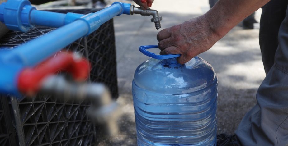 Comienza corte de agua en Santiago revisa aquí los 96 puntos de