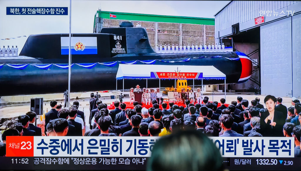 Kim Jong Un Presente Nuevo Submarino Nuclear De Corea Del Norte