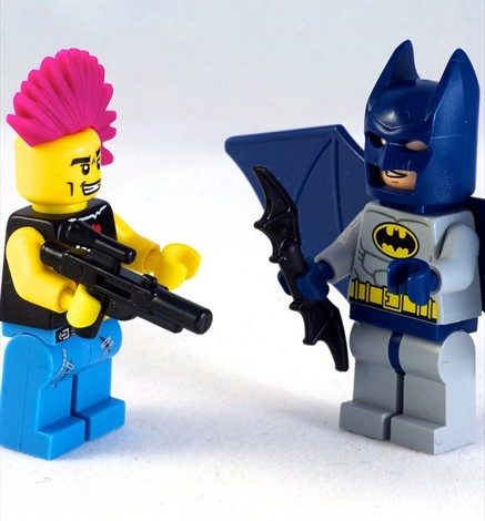 Estudio afirma que juguetes Lego están cada vez más violentos