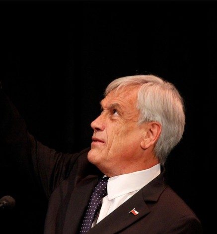 Cadem: Piñera cae dos puntos en el último sondeo