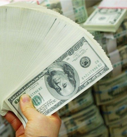 Así gastaron las empresas el dinero que obtuvieron con la rebaja de impuestos de Trump