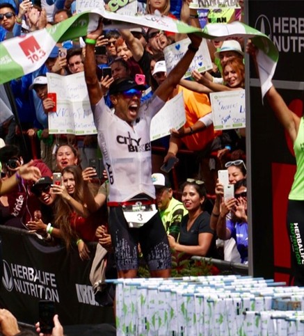 Santiago Ascenco fue el ganador del IronMan 70.3 de Pucón