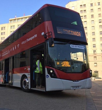 Transantiago: presentan bus de dos pisos con alta tecnología