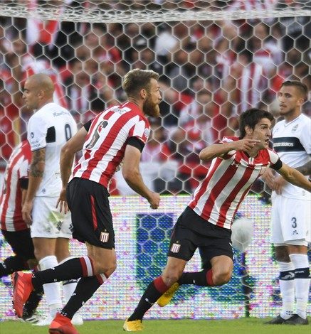 Gonzalo Jara Festejo Con Estudiantes En El Clasico De La Plata