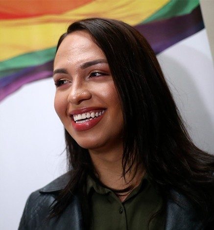 Joven trans denunció discriminación al no poder usar probador de mujeres