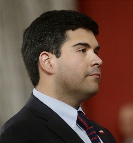 Organizaciones pro diversidad sexual piden la renuncia del nuevo ministro de Bienes Nacionales