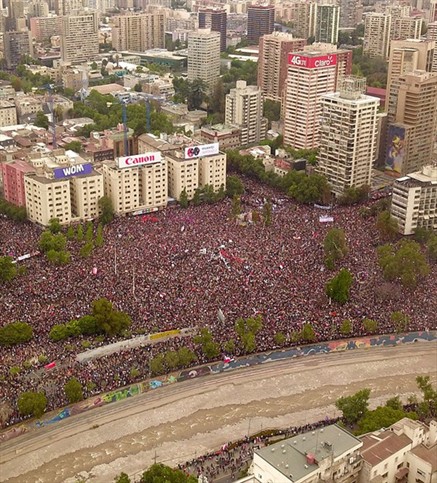 Chile en las calles: protesta y emergencia