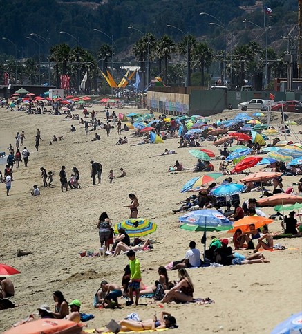 Activa Research: disminuye cantidad de chilenos que saldrá de vacaciones en el verano