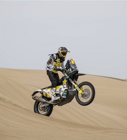 Quintanilla se quedó con la novena etapa del Dakar