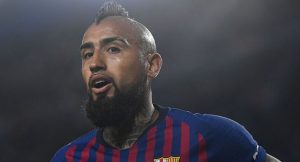 La sorprendente posición que el DT de Barcelona decidió poner a Vidal en el partido ante el Eibar
