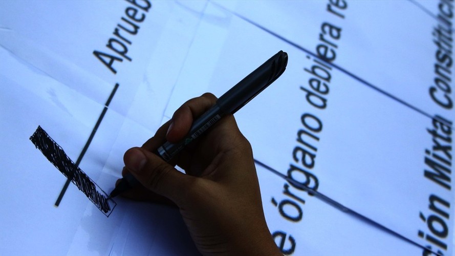 CNTV señaló que partidos políticos deberán ceder parte de su propaganda para organizaciones sociales