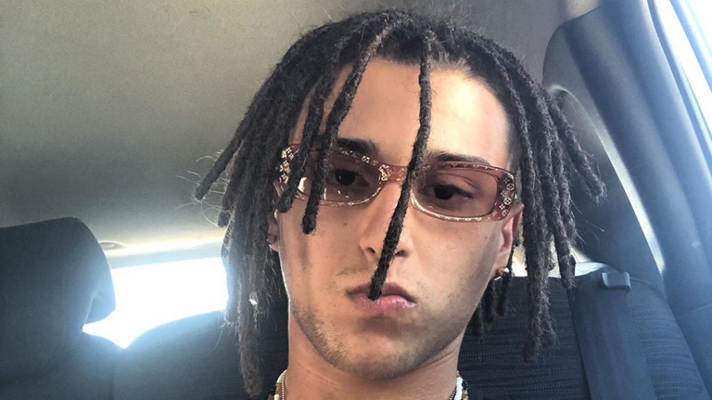 Pablo Chill-E estrenó su nuevo álbum "Cruzifikado"