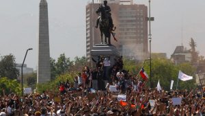 Dos menores de edad resultaron con diversas heridas en la última jornada de protestas en Plaza Italia