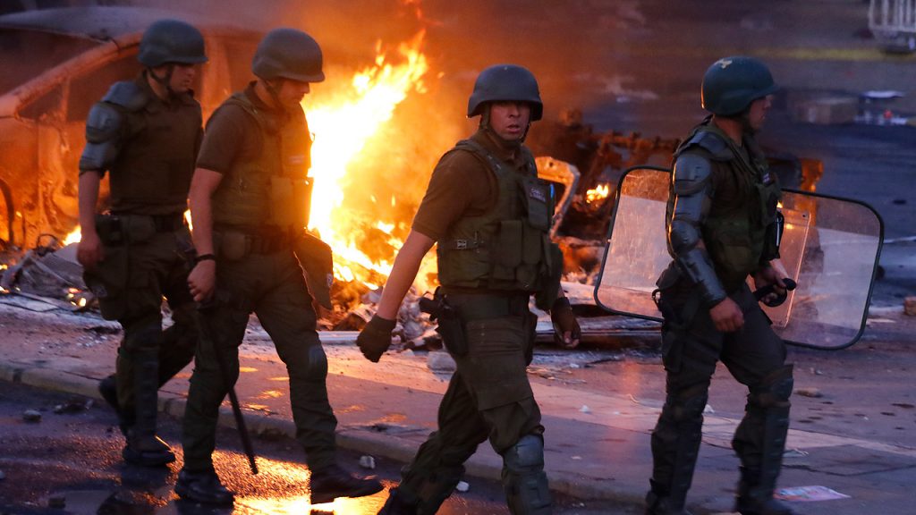 General de Carabineros tras incidentes en Viña del Mar: "No hablemos después de situaciones de derechos humanos"