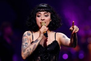 Fiscalía Nacional y eventual declaración de Mon Laferte: No se ha determinado que la diligencia solicitada sea relevante