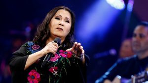 Ana Gabriel explicó las razones de presentarse sin zapatos en Viña 2020