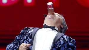 Ernesto Belloni triunfó sobre el escenario de Viña 2020 con una acotada rutina