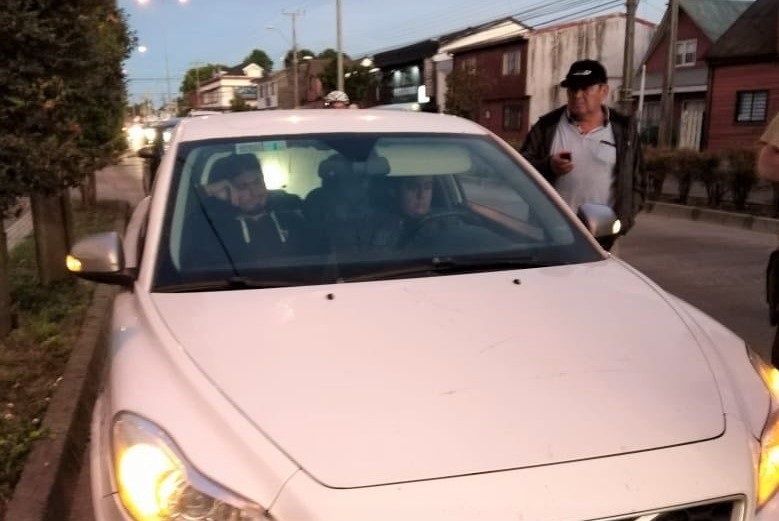 Dos sujetos detenidos en Osorno por ataque frustrado con bombas molotov
