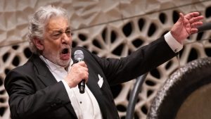 Plácido Domingo reconoció acusaciones de acoso sexual y abuso de poder