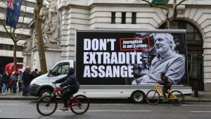Inglaterra: comenzó juicio de extradición de Julian Assange a Estados Unidos