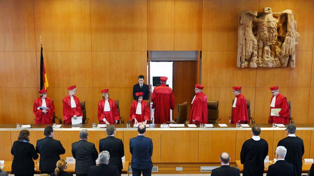 TC alemán declaró inconstitucional penalizar el suicidio asistido