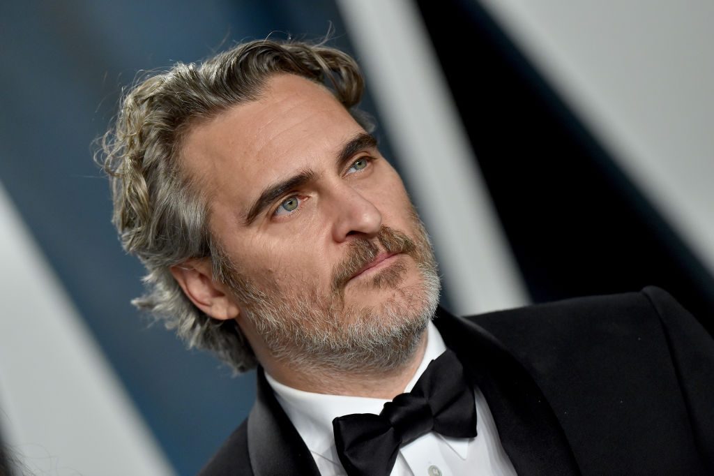 Joaquin Phoenix rescató a cordero recién nacido y su madre del sacrificio antes de ir a los Oscar