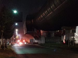 Incendio se registró al interior y exterior del metro Los Quillayes