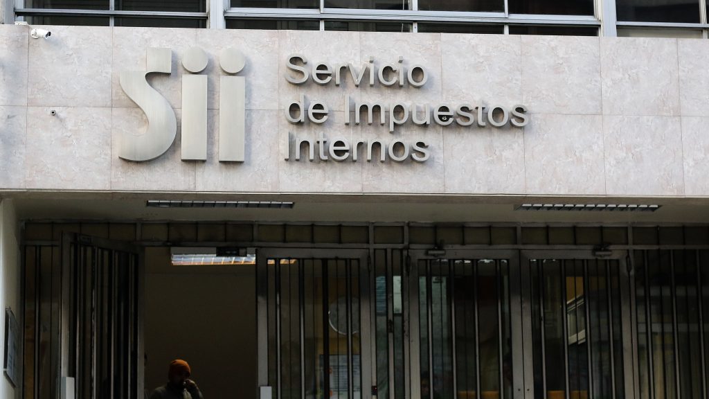 SII postergó primera cuota de contribuciones para personas y empresas