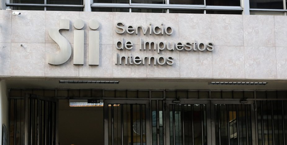 SII postergó primera cuota de contribuciones para personas y empresas