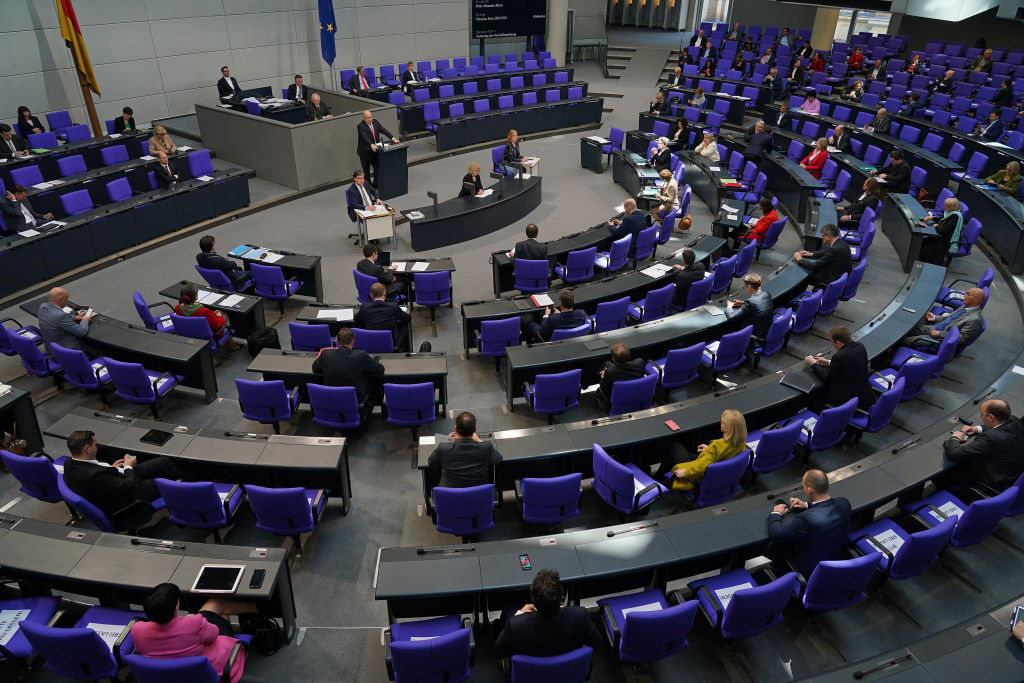El Bundestag debate el proyecto de ayuda económica ante la crisis del Covid-19