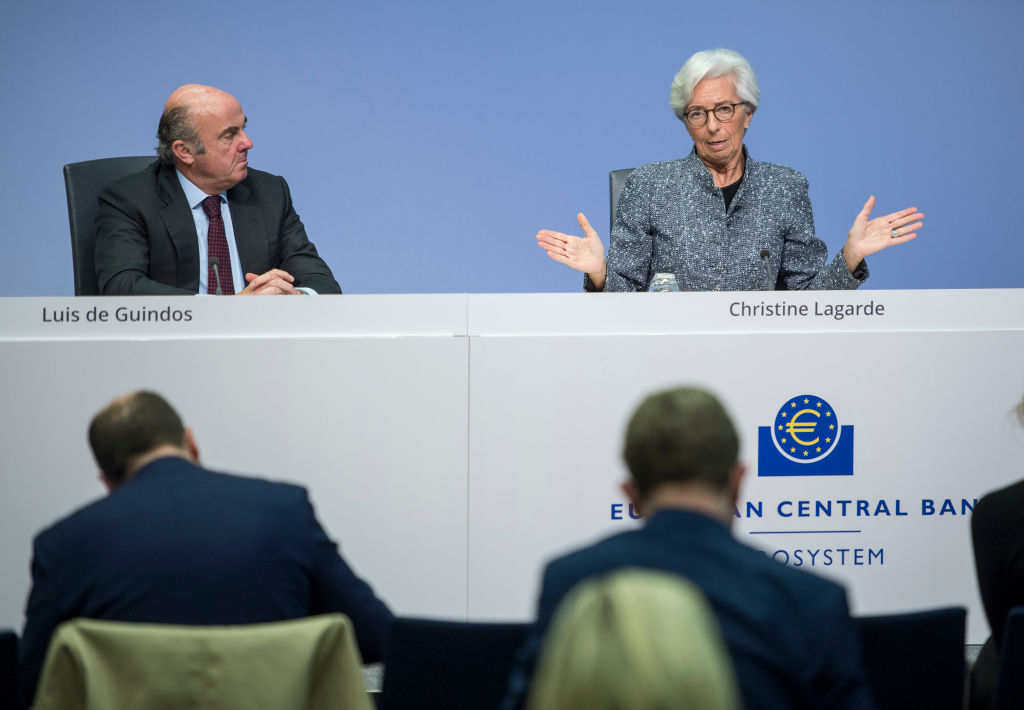 La titular del BCE, Christine Lagarde, habla con la prensa sobre la crisis del Covid-19