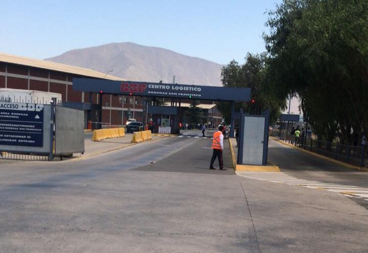 Trabajadora de bodega incendiada: "Estábamos sirviendo la comida y sentimos la explosión en el techo"