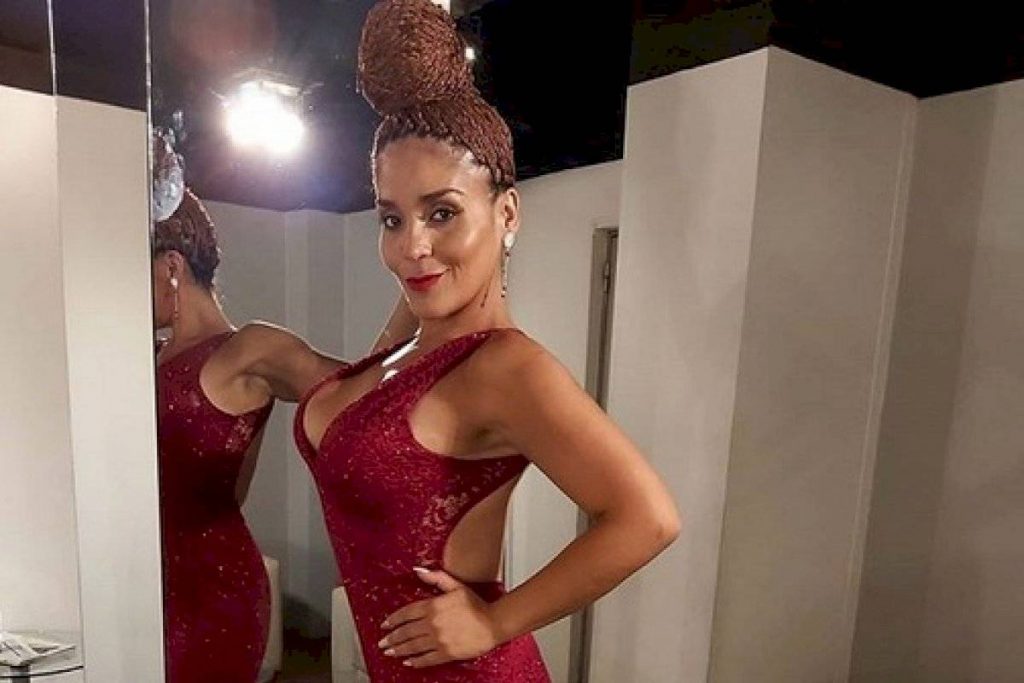 "Qué rasca": Katherine Orellana se llenó de comentarios mala onda por fotografía en su baño