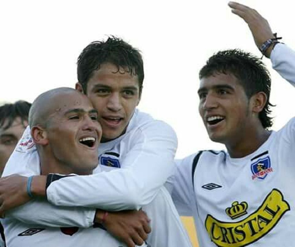 Arman el once ideal de exjugadores de Colo Colo por el mundo