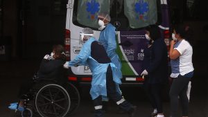Colegio Médico aseguró que carnet de alta anunciado por el Ministerio de Salud es insuficiente