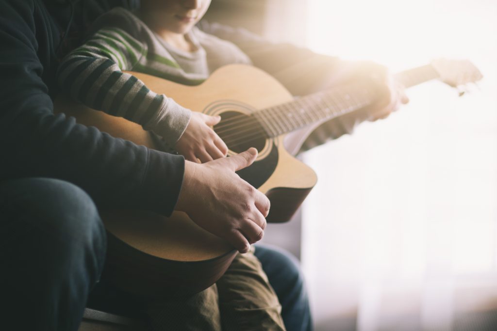 Gibson liberó cursos para aprender guitarra de manera gratuita debido al coronavirus