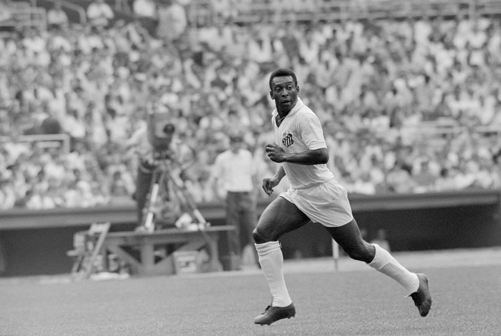 Pelé reconoce que no es hincha del histórico club brasilero en el que es ídolo
