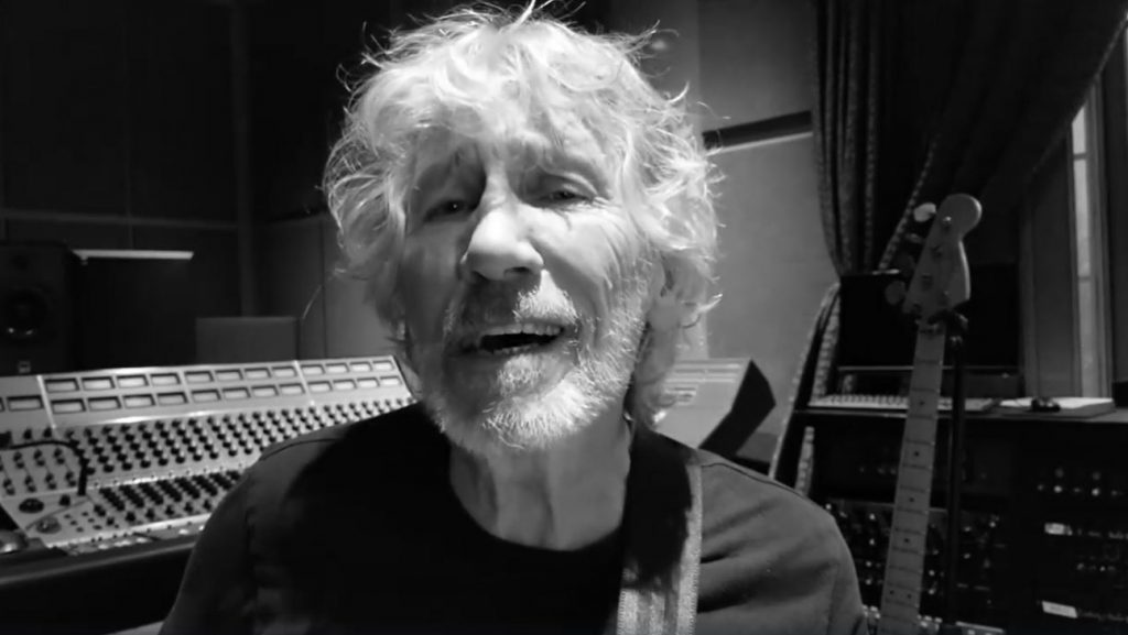 Roger Waters hizo cover de "El derecho de vivir en paz" y le mandó un mensaje a Presidente Piñera