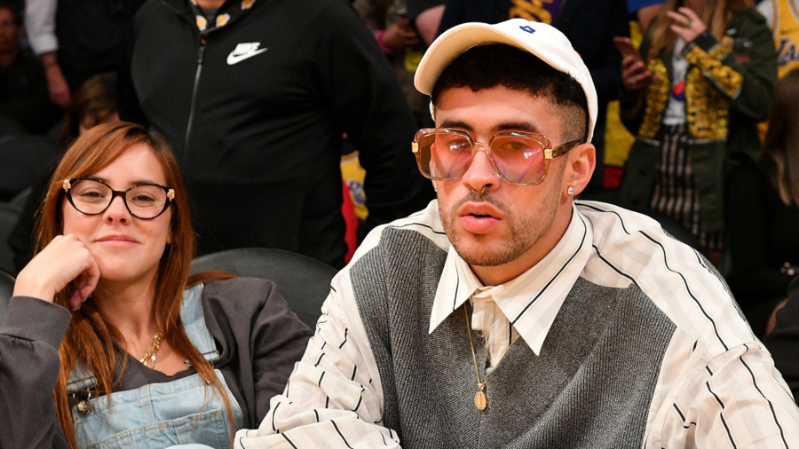 "En casita": Bad Bunny y su novia lanzaron canción en conjunto que habla sobre la cuarentena