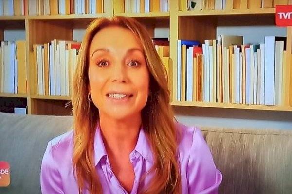 Se había vuelto viral: Karen Doggenweiler aclaró por qué ordena sus libros al revés