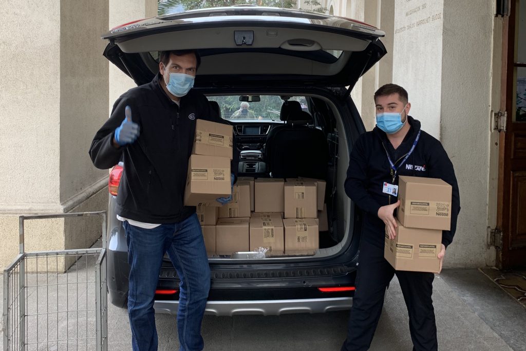 Marcas entregan alimentos a equipos de salud ante crisis del COVID-19