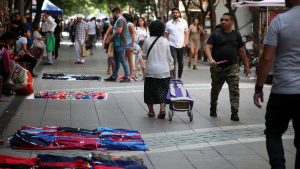 INE: Desempleó alcanzó el 9%, su peak histórico, y varias regiones llegaron a los dos dígitos