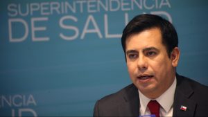 Superintendente de Salud explicó cómo opera la Ley de Urgencia en el marco de la pandemia