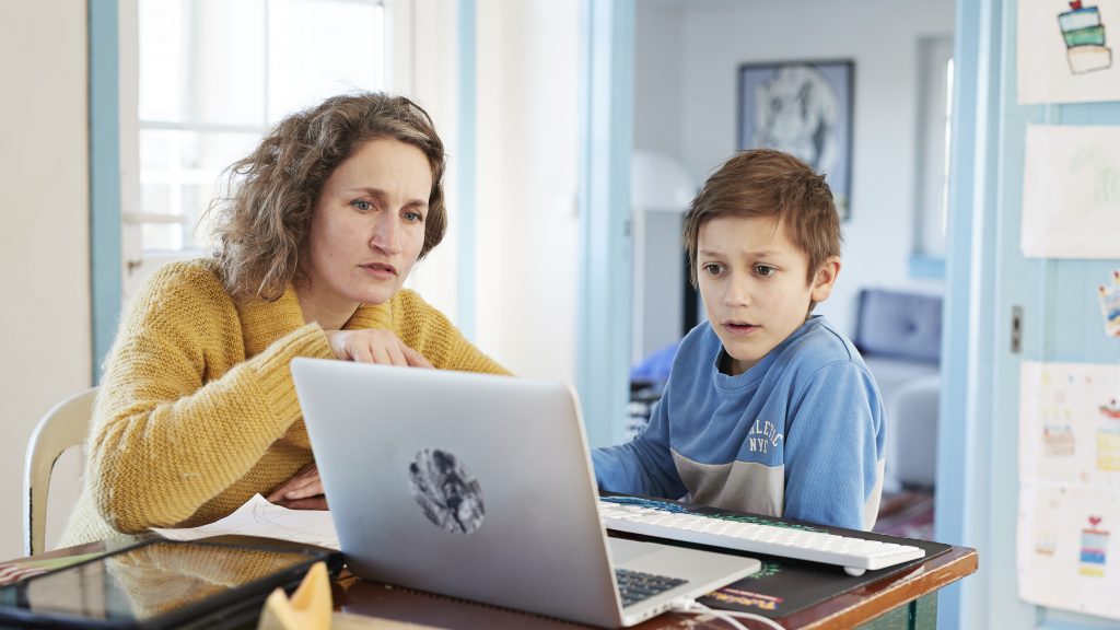 Estudio reveló que alumnos con conexión deficiente a Internet tienen peores notas