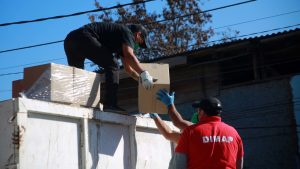 Gobierno repartió 18.433 cajas de alimentos y este martes se suman nueve comunas de la RM