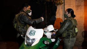 Carabineros detuvo a mujer con Covid-19 afuera de sucursal de BancoEstado