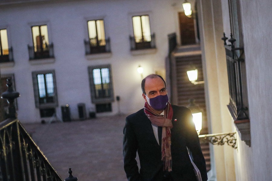 Gobierno dispuesto a que alcaldes sean excepción en proyecto para limitar reelecciones de autoridades