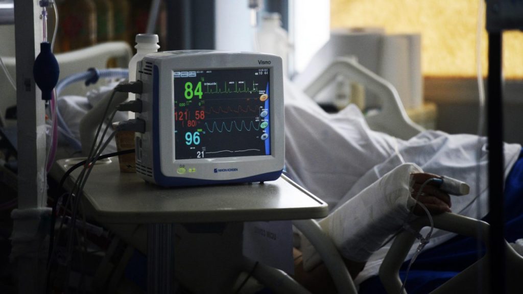 Informe Epidemiológico: DEIS reportó 11.227 decesos asociados al Covid-19 entre casos confirmados y sospechosos