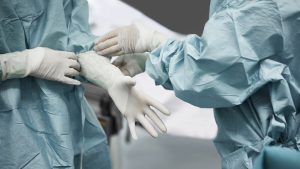 Colegio Médico informó el fallecimiento de dos funcionarios de la salud por Covid-19
