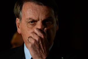 Bolsonaro amenazó con retirarse de la OMS: No necesitamos que gente de afuera nos de pistas sobre la salud de acá